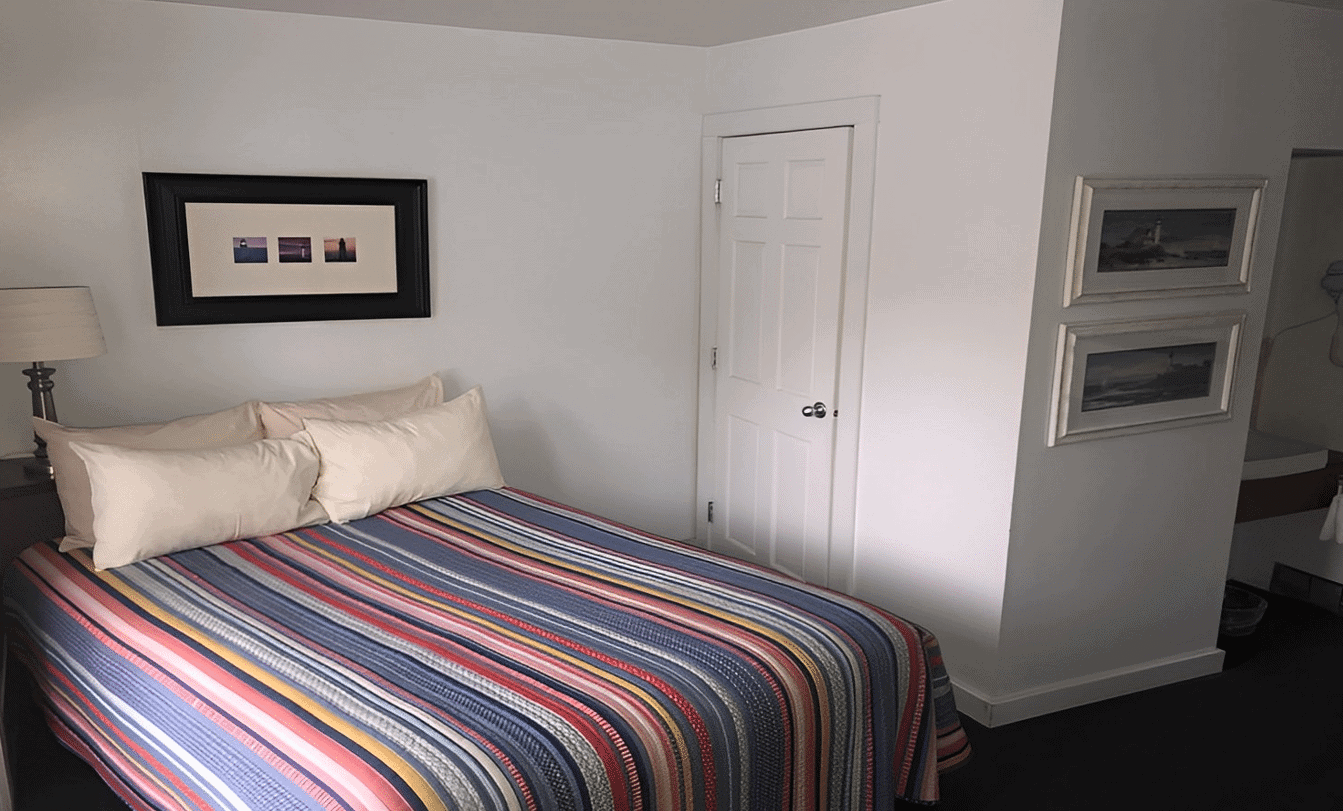 Harbors Edge Motel