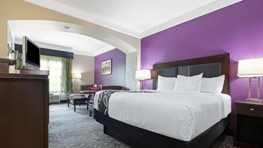 La Quinta Inn & Suites by Wyndham